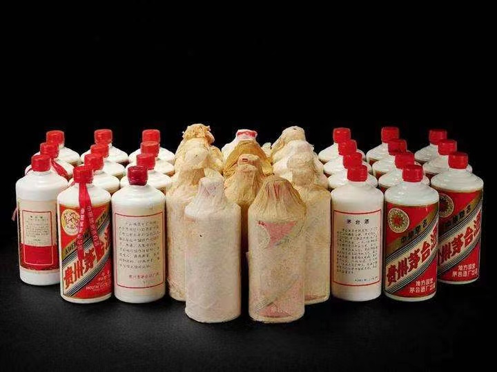 椒江日照岚山回收酒价格哪里回收(附近上门回收茅台酒）?